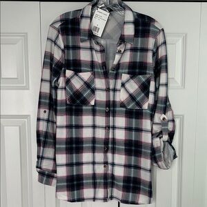 Women’s Robert Louis Multicolor Plaid Flannel Shirt. S